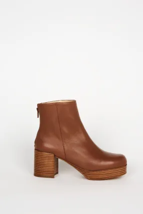 Boot "Speed" TAN