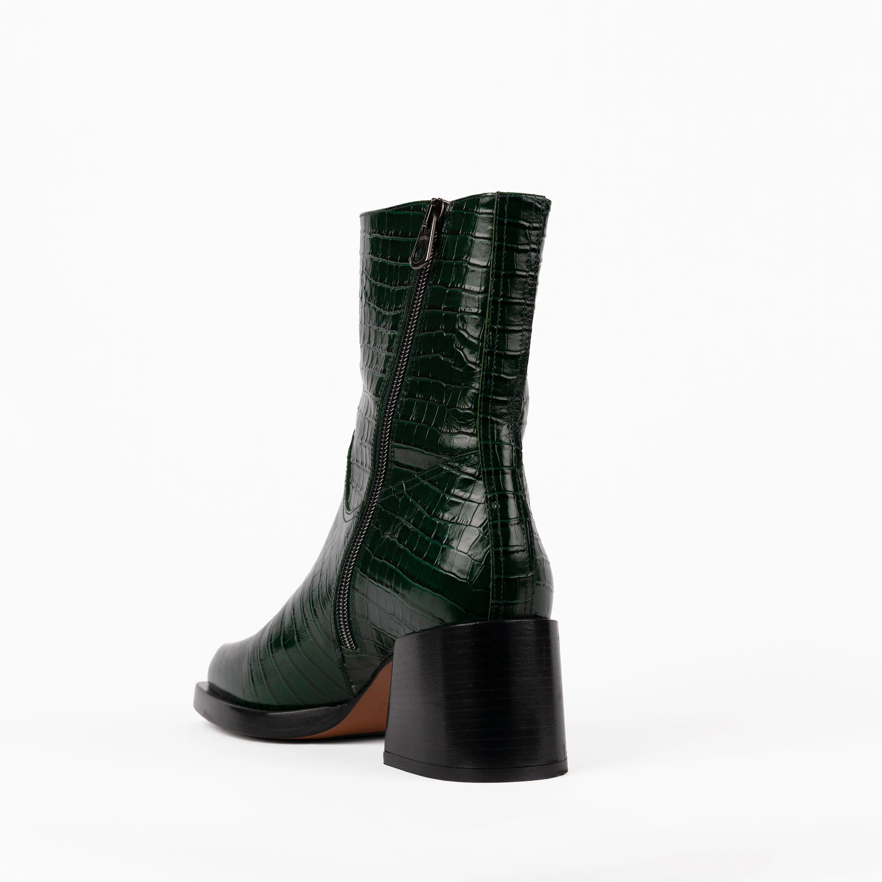 Emerald Joan Boot: Optimized Womens Fashion Footwear