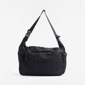 The single shoulder bag